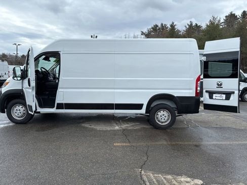 Used 2023 RAM ProMaster 2500 FWD image 14