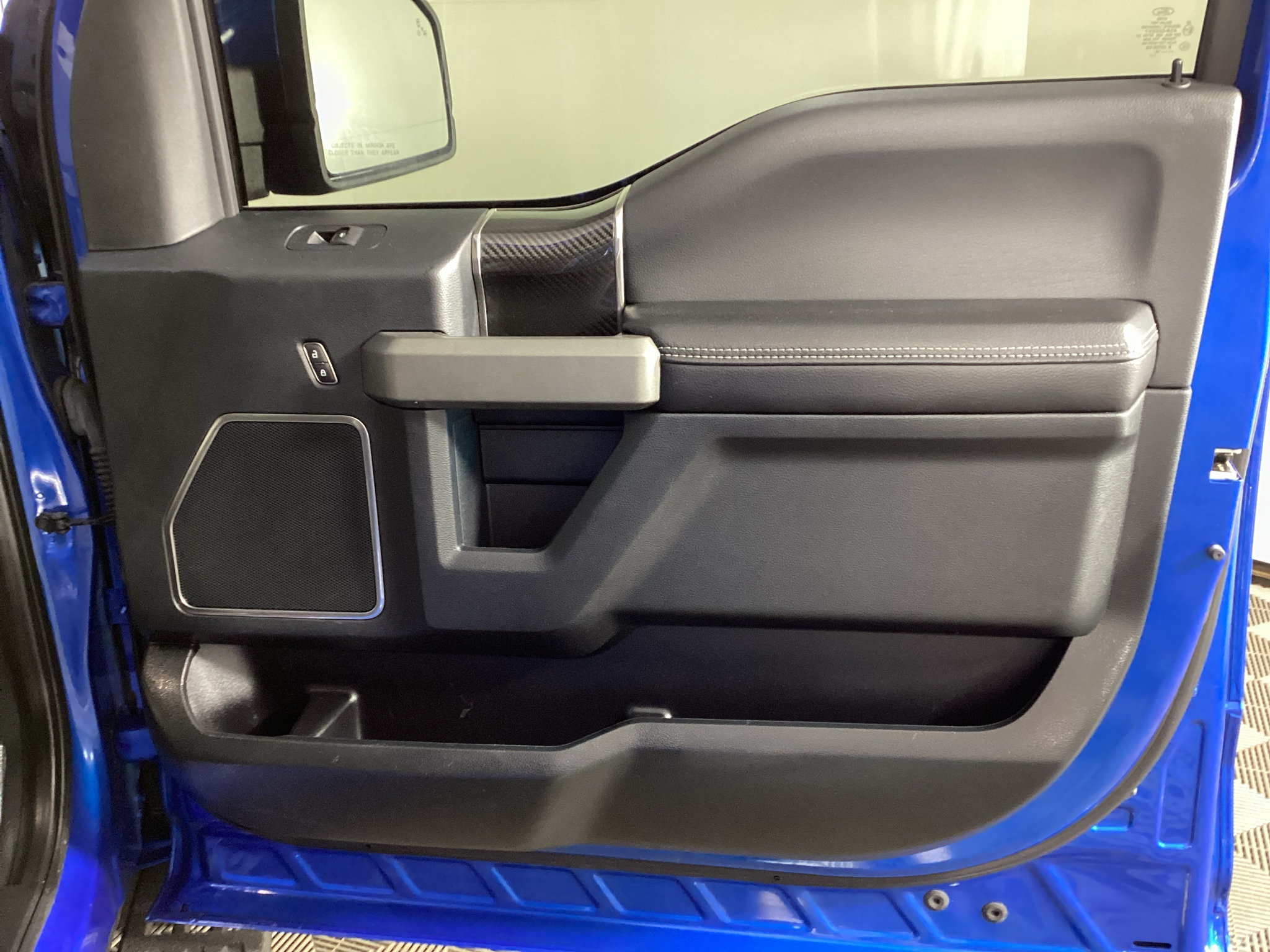 Used 2019 Ford F150 Raptor w/ Equipment Group 802A Luxury AWD/4WD image 10