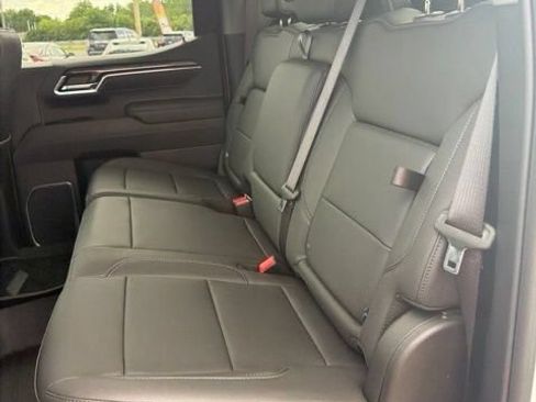 Used 2025 Chevrolet Silverado 1500 LTZ w/ Technology Package AWD/4WD image 14