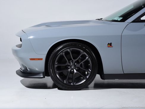 Used 2021 Dodge Challenger R/T Scat Pack image 18