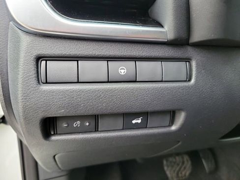 Used 2022 Nissan Rogue SL w/ SL Premium Package FWD image 22