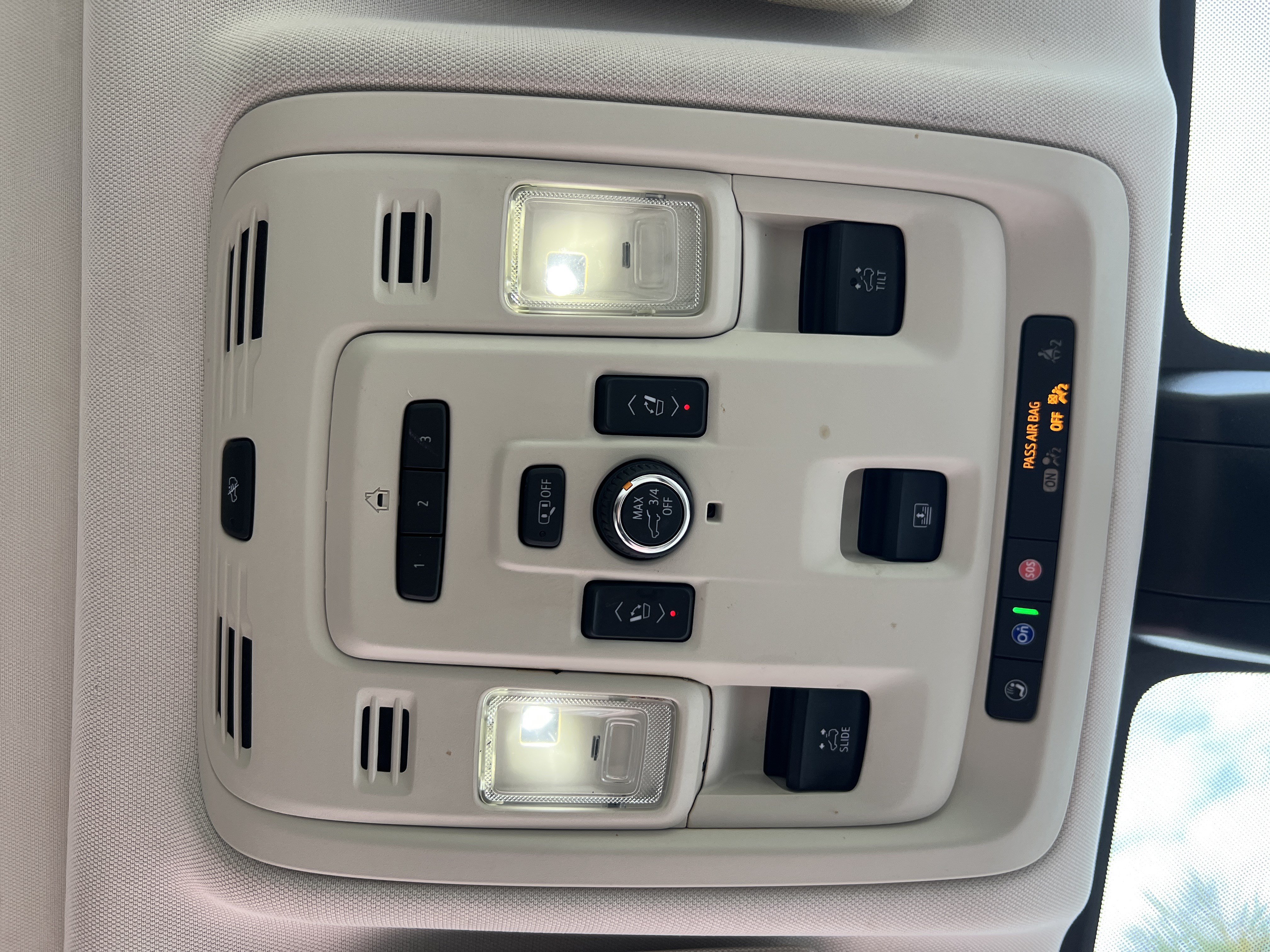 Used 2021 GMC Yukon Denali w/ Denali Premium Package AWD/4WD image 35