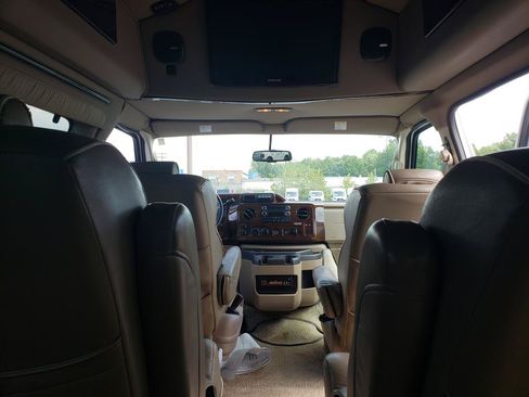 Used 2011 Ford E-150 and Econoline 150 w/ Premium Van Group RWD image 14