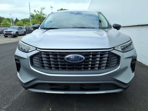 Certified 2024 Ford Escape Active w/ Tech Pack #1 AWD/4WD image 2
