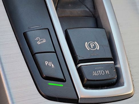 Used 2018 BMW X4 M40i image 26