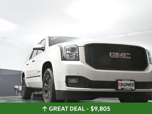 Used 2015 GMC Yukon XL Denali w/ Premium Package AWD/4WD image 55