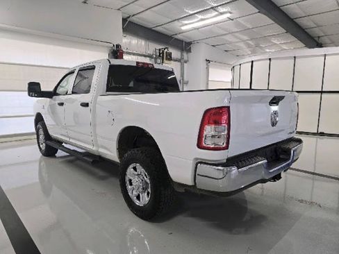 Used 2024 RAM 2500 Tradesman w/ Chrome Appearance Group AWD/4WD image 5