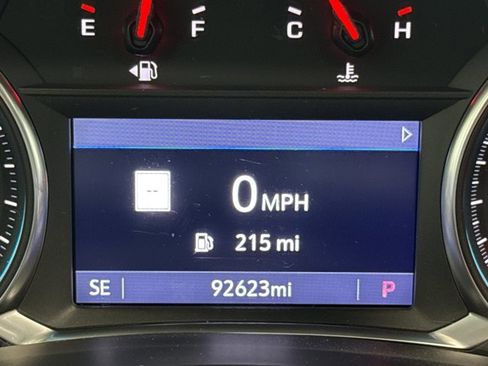 Used 2022 Chevrolet Equinox Premier image 19