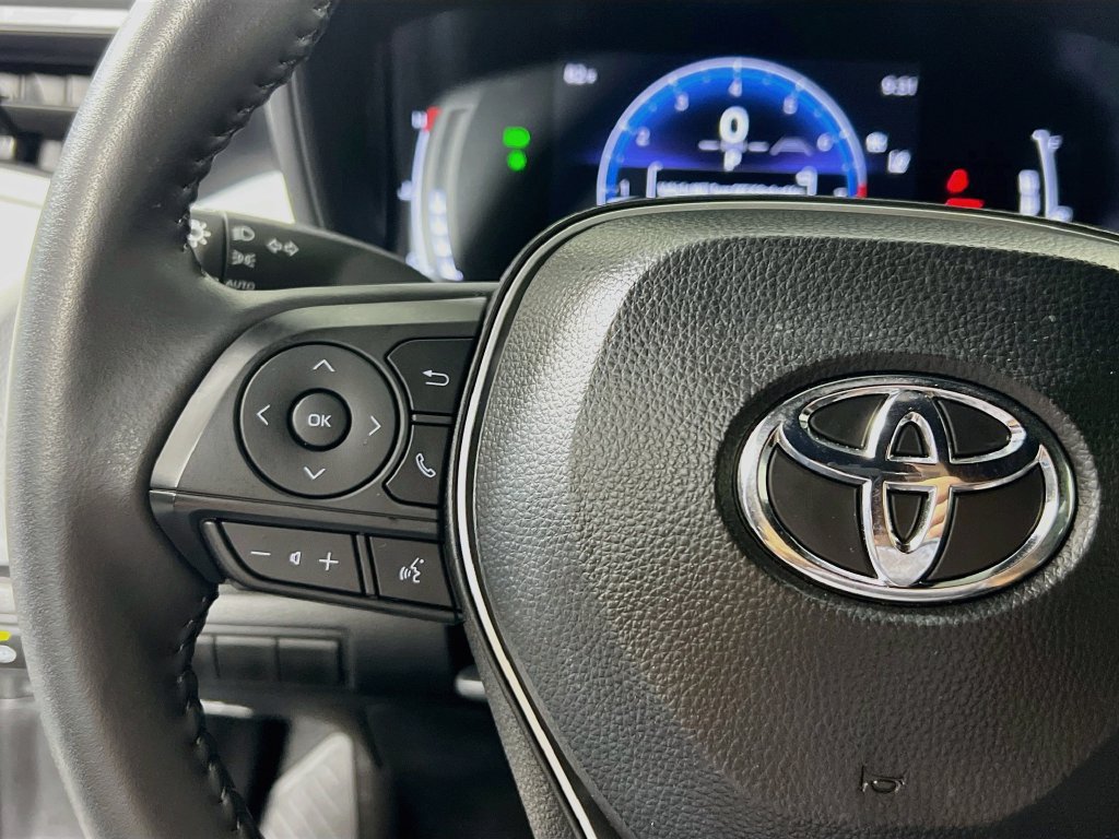 Used 2026 Toyota Corolla SE FWD image 16