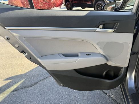 Used 2019 Hyundai Elantra SEL image 26