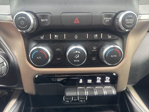 Used 2020 RAM 1500 Laramie image 18