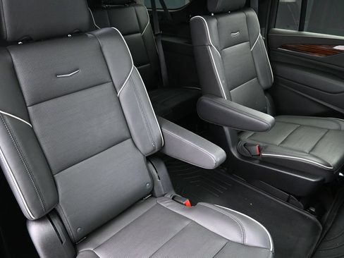 Used 2024 Cadillac Escalade ESV Premium Luxury RWD image 24