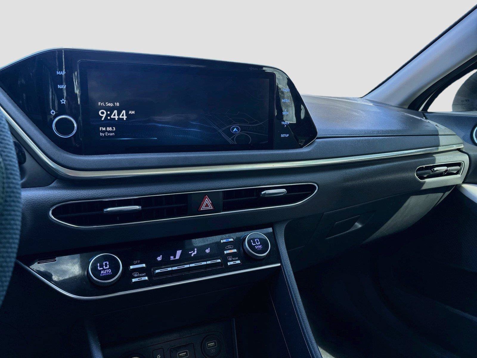 Used 2023 Hyundai Sonata SEL w/ Convenience Package FWD image 15