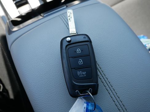 Certified 2023 Hyundai Tucson SE FWD image 31