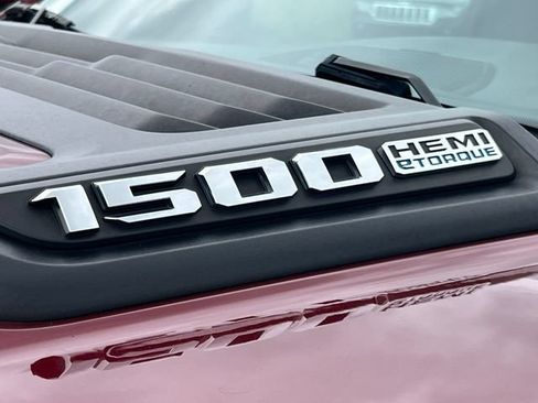 Used 2021 RAM 1500 Laramie w/ Sport Appearance Package AWD/4WD image 12