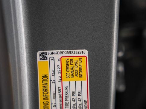 Used 2024 Chevrolet Blazer EV LT image 39