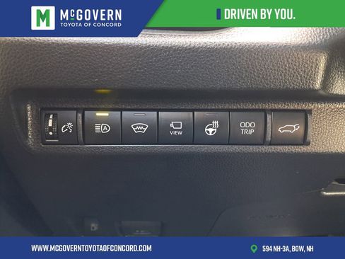 Used 2025 Toyota RAV4 XSE w/ Advanced Technology Package AWD/4WD image 28