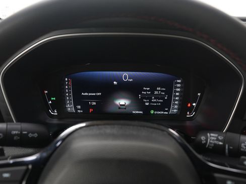 Used 2025 Honda Pilot Black Edition image 25