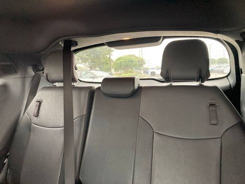 Used 2023 Toyota Sienna XSE w/ XSE Plus Package AWD/4WD image 10