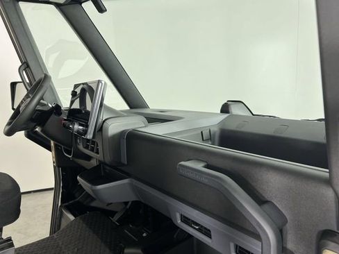 Used 2024 Chevrolet Brightdrop 400 w/ Commercial Equipment Package AWD/4WD image 23