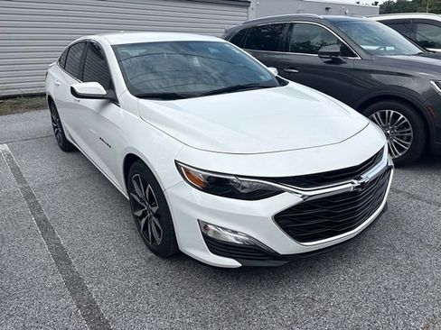 Used 2023 Chevrolet Malibu RS w/ Driver Confidence Package FWD image 4