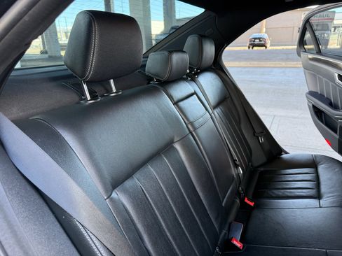 Used 2015 Mercedes-Benz E 400 4MATIC Sedan image 18