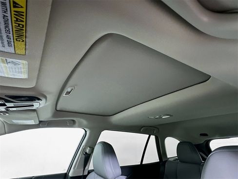 Used 2024 Subaru Outback Limited image 11