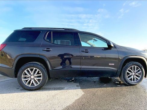 Used 2017 GMC Acadia SLE w/ Driver Alert Package I image 4