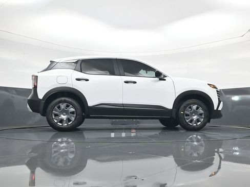 New 2026 Nissan Kicks S image 22