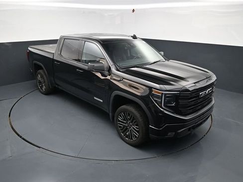 Used 2022 GMC Sierra 1500 Elevation image 36