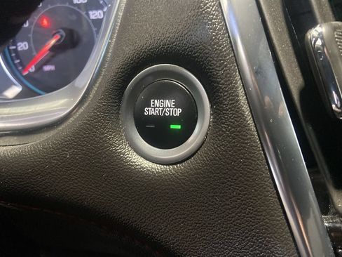 Used 2023 Chevrolet Traverse RS AWD/4WD image 17