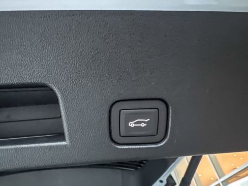 New 2026 Chevrolet Traverse RS image 24