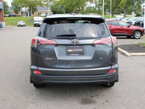 Used 2018 Toyota RAV4 LE w/ All Weather Liner Package FWD image 25
