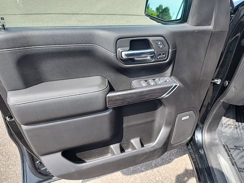 Used 2019 Chevrolet Silverado 1500 LTZ w/ LTZ Premium Package AWD/4WD image 9