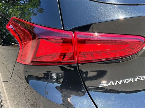 Used 2020 Hyundai Santa Fe SEL w/ Convenience + Premium Package AWD/4WD image 28