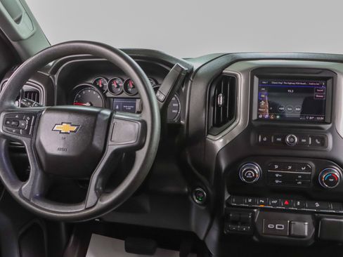 Used 2025 Chevrolet Silverado 2500 Custom w/ Custom Value Package AWD/4WD image 17