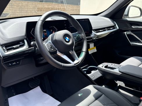 Used 2025 BMW X1 xDrive28i w/ Convenience Package image 12