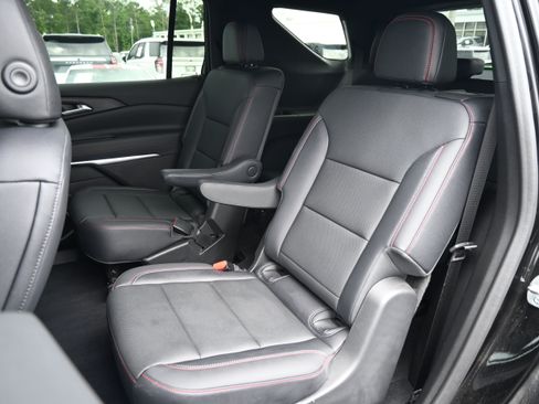 Used 2024 Chevrolet Traverse Z71 w/ Enhanced Driving Package AWD/4WD image 31