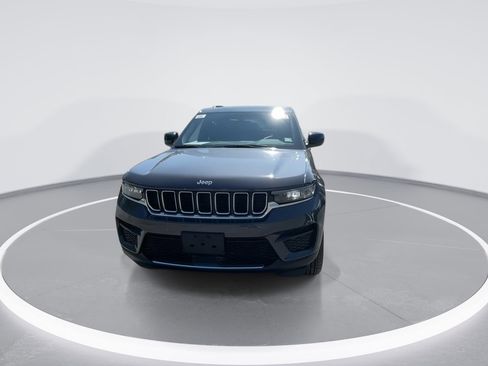 New 2025 Jeep Grand Cherokee Laredo X image 5