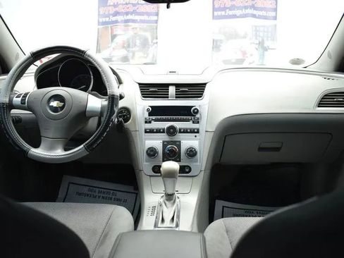 Used 2011 Chevrolet Malibu LS image 18
