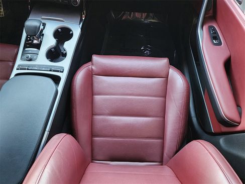 Used 2018 Kia Stinger GT2 image 13