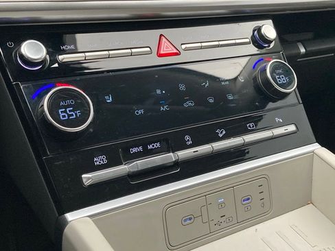 Used 2024 Hyundai Santa Fe SEL image 24