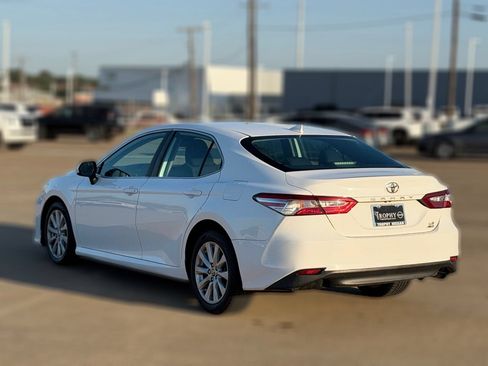 Used 2020 Toyota Camry LE AWD/4WD image 7
