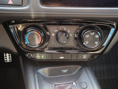 Used 2022 Honda HR-V Sport image 29