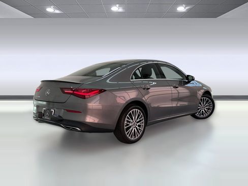 Certified 2026 Mercedes-Benz CLA 250 image 8