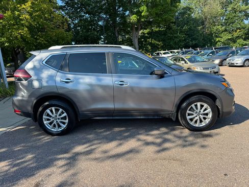 Used 2018 Nissan Rogue SV w/ Premium Package AWD/4WD image 8