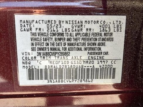 Used 2023 Nissan Sentra SV w/ SV Premium Package image 27