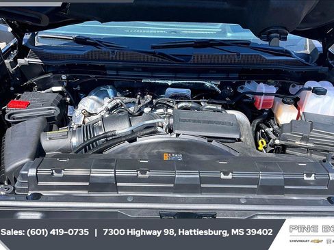 New 2026 Chevrolet Silverado 3500 LTZ w/ LTZ Convenience Package AWD/4WD image 9