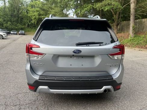 Used 2023 Subaru Forester Touring AWD/4WD image 6