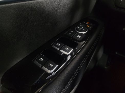 Used 2020 Kia Sorento SX FWD image 27